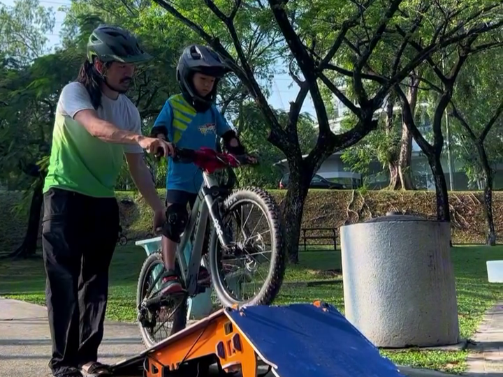 Portable Bike Ramp: Mini ramp to Tabletop for Beginners & Kids